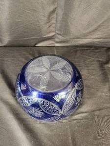 lot 80 image: Vintage High Quality Cobalt Blue Cut to Clear Bohemian Lead Crystal Bowl