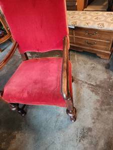 lot 173 image: Vintage Jacobean Style Red Velvet Chair in Good Condition