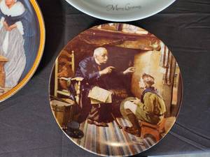 lot 177 image: Variety of Decorative Plates