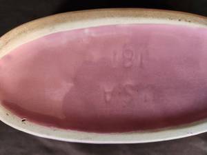 lot 201 image: 1950s Shawnee USA 181 Mid-Century Quilted Daisy Oblong Pink Embossed Platter