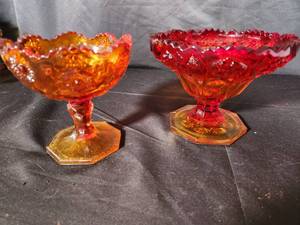 lot 236 image: Vintage Iridescent Carnival Glass Dishes