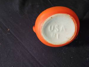 lot 239 image: Vintage MCM Small Orange Ball Pitcher