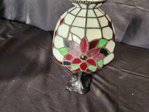 lot 245 image: Stain Glass Tiffany Styled Desk Lamp