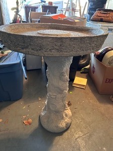 lot 5 image: Decorative Bird Bath