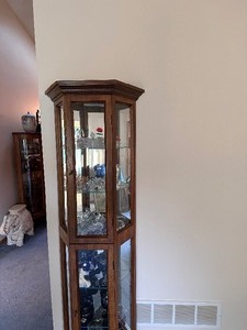lot 17 image: Curio Cabinet Only