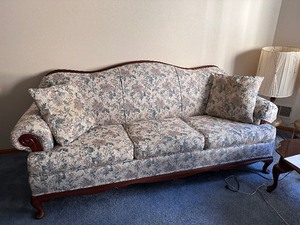 lot 18 image: Antique Camel Back Upholstered Couch