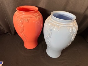 lot 102 image: Vintage Set of Planters