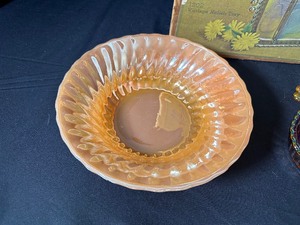 lot 127 image: Vintage Indiana Carnival Glass Serving Tray in Box and Bowl