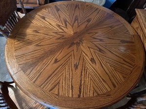 lot 143 image: Dining Room Table with 6 Chairs and Leaf