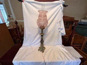 lot 146 image: Pink Shade Metal Base Lamp