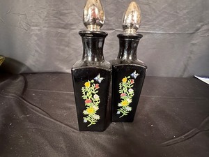 lot 264 image: Pair of Vintage Avon Brown Bottle Roses Cologne Bottles Empty