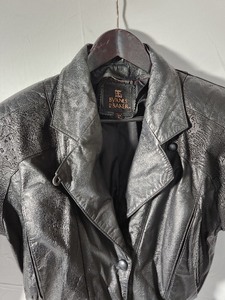 lot 28B image: Vintage 1980s Womens Dolman Cropped Leather Jacket - Size M