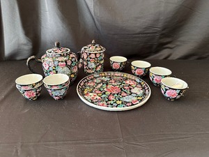 lot 102 image: Vintage Black Floral Tea Set with Service for 8