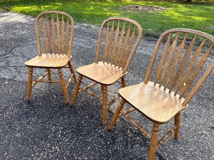 lot 112 image: Three Dining Chairs