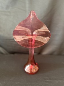 lot 120 image: Stunning Vintage Jack in the Pulpit Cranberry Art Swung Glass Vase