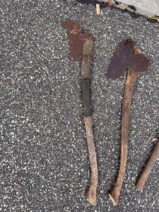 lot 146 image: Variety of Antique Firefighter Brush Bush Axes