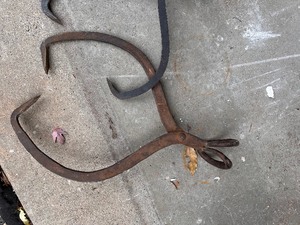 lot 147 image: Vintage Metal IceHay Bail Tongs