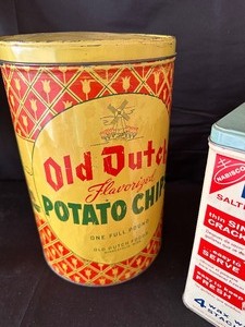 lot 165 image: Vintage Old Dutch and Premium Saltine Tins