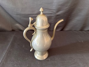 lot 172 image: Pewter Coffee Pot