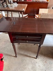 lot 215 image: Vintage Antique Victorian Drop Leaf End Table