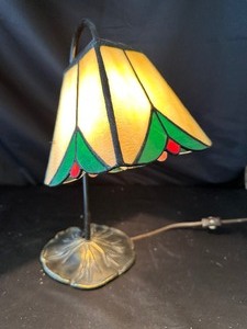 lot 218 image: Stain Glass Bedside Light