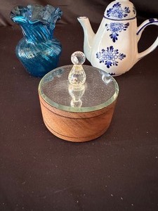 lot 237 image: Vintage Miniature Teapot, Vase, and Trinket Box