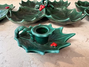 lot 303 image: Vintage Green Lefton Holly and Red Berry Serving Pieces and Candle Holder