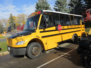 lot 988 image: 2009 THOMAS SCHOOL BUS WITH RICON WHEEL CHAIR LIFT