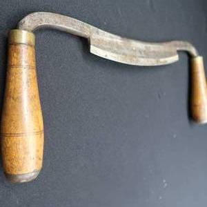 lot 14 image: VINTAGE DRAW KNIFE