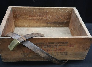 lot 106 image: VINTAGE WINCHESTER SMALL ARMS AMMUNITION BOX
