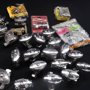 lot 116 image: HUGE LOT OF PLUMBING VALVES