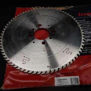 lot 145 image: FREUD NEW SAW BLADE  16 34 DIAMETER
