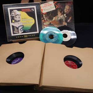 lot 151 image: VINTAGE RECORDS IN SEPARATE SLEEVES 78S