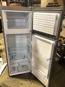 Avanti 7.4 cu.ft. Built-in Top Freezer Refrigerator in Stainless Steel  Customer Returns See Pictures