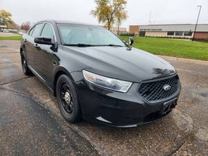 lot 9 image: 2013 Ford Taurus Police Interceptor Sedan