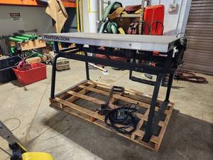 lot 11 image: Trafcon SmartFlashII Truck Bed Arrow Board Traffic Safety Light Control