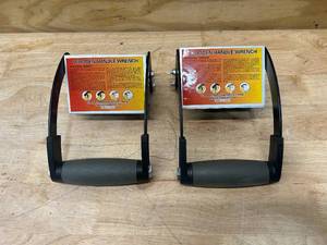 lot 65 image: Lot of 2 Gorilla Grippers