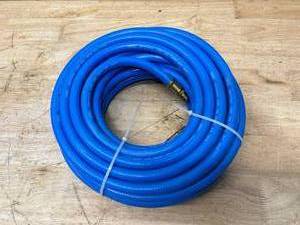 lot 108 image: VALLEY 38 300 PSI Air Hose- 25ft