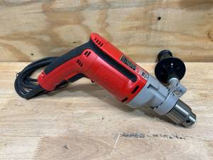 lot 127 image: MILWAUKEE 12 Magnum Drill, 0-850 RPM
