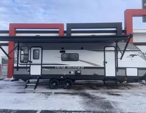 BRAND NEW Camper- 2022 Heartland RV Trail Runner 255RL