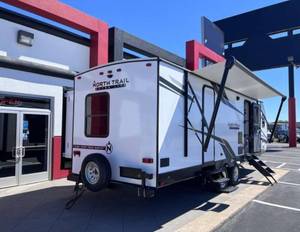 NEW 2022 Heartland RV North Trail Ultra-Lite 26FKDS Camper