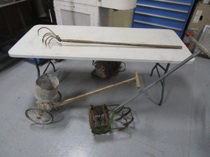 Fertilizer Spreader & Garden Cultivators