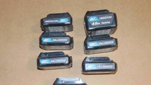 7 Pack Makita Mixed Lot Lithium Ion  12-Volt  Battery All Tested Good On Charger