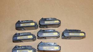 7 Pack DEWALT 20V MAX Battery, Compact 1.5Ah (DCB201)  All Tested Good On Charger