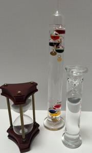 lot 69 image: German Galileo Thermometers & Hour Glass Collection