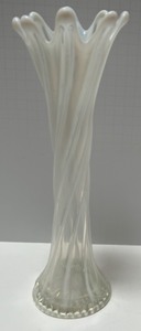 lot 9 image: Jefferson Swing Glass Milky & Clear Swirl Vase Crown Top