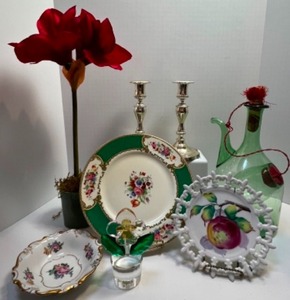 lot 62 image: Faux Red Amaryllis, Crystal Wine Bottle, Lefton and More
