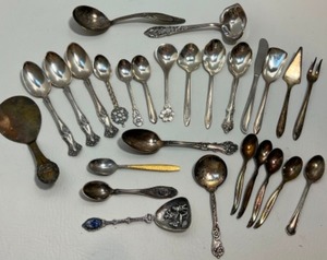 lot 68 image: 27 Assorted Silver Plate Silverware Souvenir Spoons & Serving Pieces