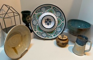 lot 117 image: Blues & Greens Studio Pottery Pieces including Deneen