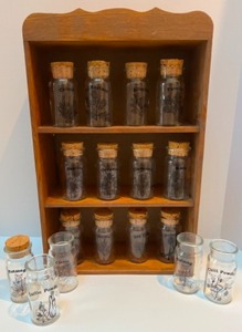 lot 120 image: Vintage Oak SPICE RACK Shelf & Corked Glass Spice Jars